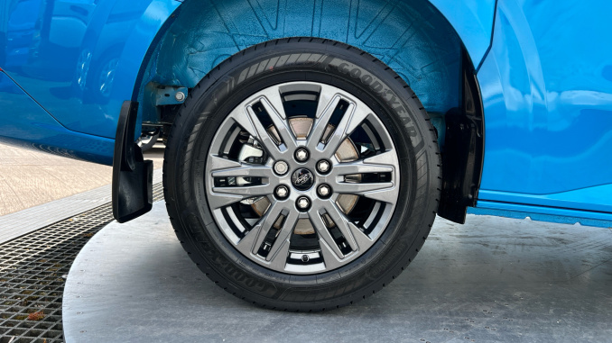 Ford Transit Custom 320 L1 Diesel Fwd 2.0 EcoBlue 150ps H1 Van Limited - Image 7
